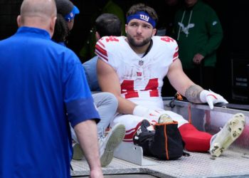 Cam Skattebo posts a shoutout to Giants teammates after surgery on dislocated ankle