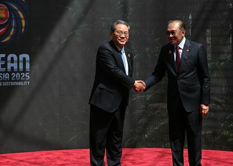 China pitches itself as alternative to US protectionism after signing expanded ASEAN free trade pact