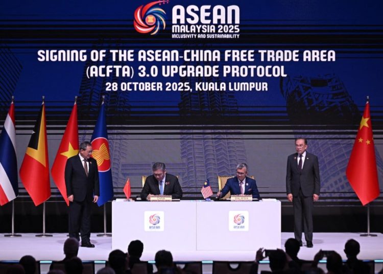 China vs. the U.S.: Who Will Win Over ASEAN?