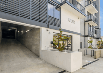 City of L.A. to acquire 30-unit building for $9M; will be used for homeless housing expansion