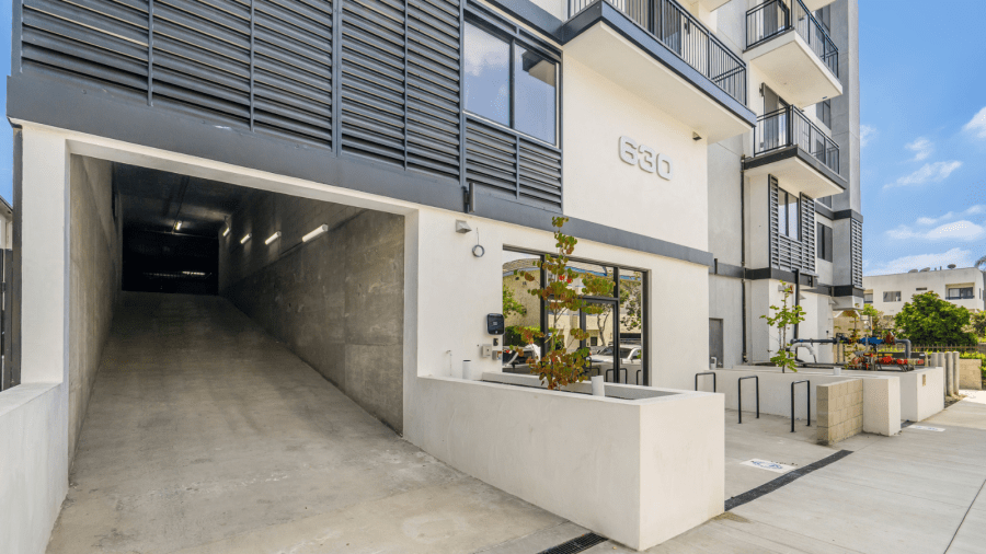 City of L.A. to acquire 30-unit building for $9M; will be used for homeless housing expansion