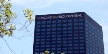 Comcast reveals interest in Warner Bros. studios and streamer