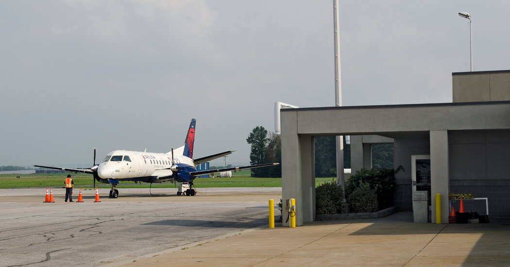 Commercial Aviation May Soon Feel Shutdown’s Impact, Official Warns