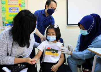 Could COVID-19 mRNA vaccines also fight cancer?