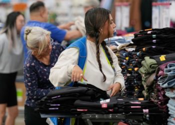 Delayed inflation report expected to show US prices ticked up last month