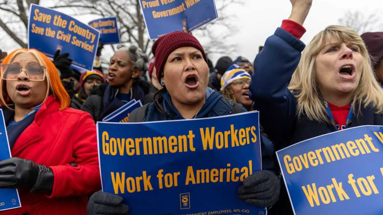 Democrats brush off pressure from federal workers’ union to end government shutdown