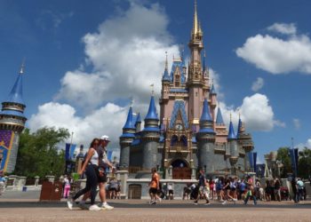 Disney attendance plunges to all-time low for 2025 as visitors report ‘ghost towns’ at parks