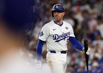 Dodgers’ offensive woes send them into a World Series tailspin with Game 5 loss