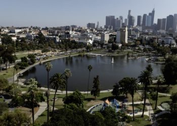 Drugs, crime and homelessness plague MacArthur Park. Can a multimillion-dollar fence rescue it?