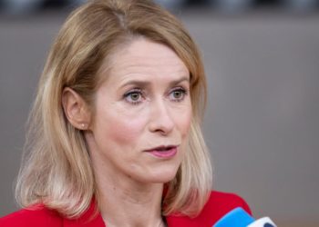 EU condemns Belarus balloon incursions after Hungary delays statement