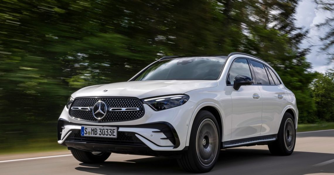 Edmunds compares the new BMW X3 and Mercedes-Benz GLC