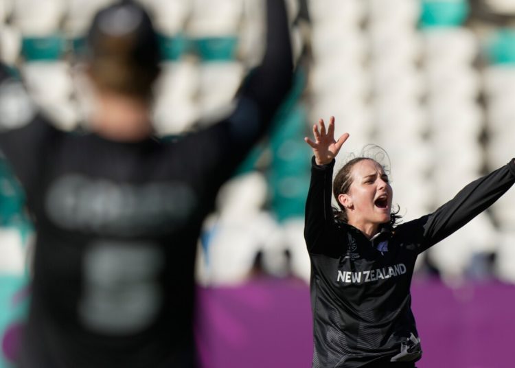 England beats New Zealand by 8 wickets in Women’s Cricket World Cup, finishes second in league phase