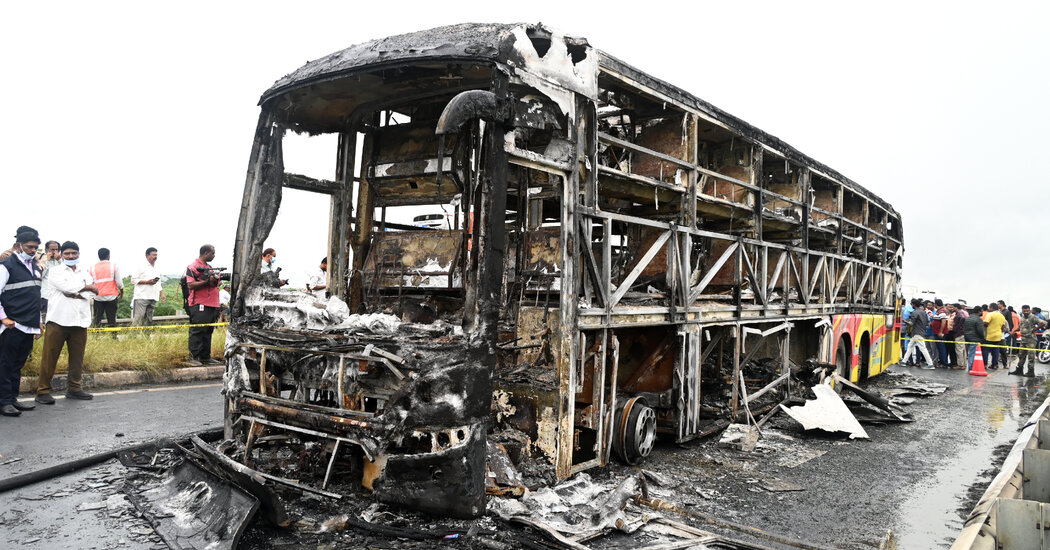 Fire Engulfs Bus in Southern India, Killing 20