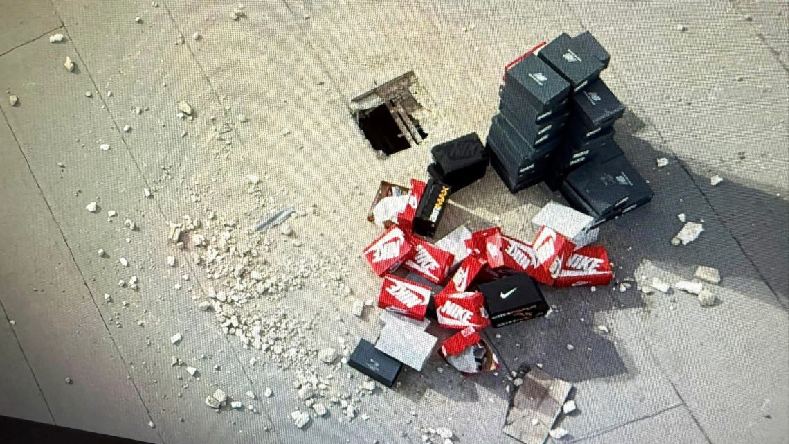 Florida mall heist: Thieves cut hole in mall roof, steal $50,000 in sneakers