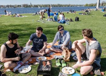 Germany news: Hamburgers are happiest Germans, study says