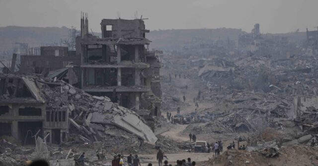 Hamas, Doghmush Clan Clash in Gaza as Israeli Military Withdraws