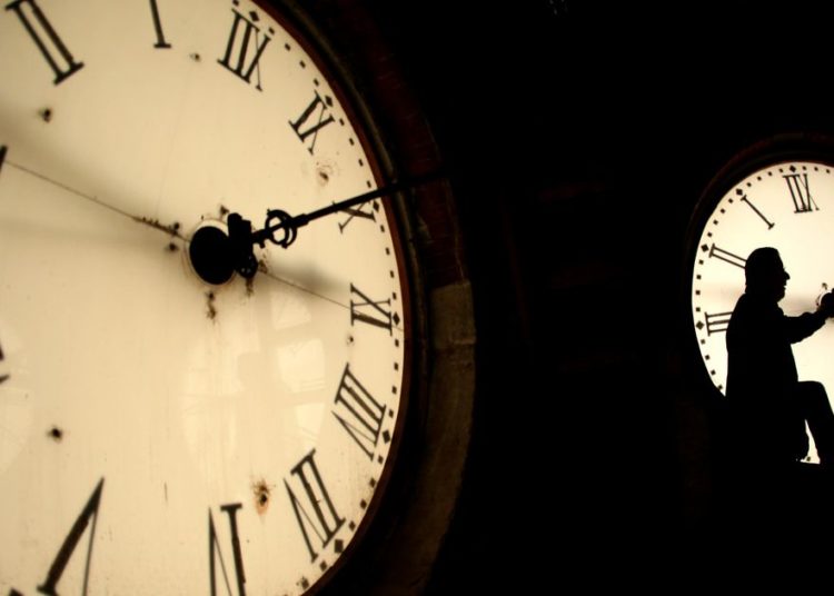 Here’s how Americans feel about changing the clocks, according to a new AP-NORC poll