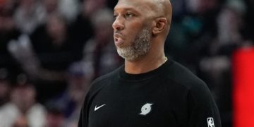 Hiltzik: The NBA’s gambling scandal was utterly predictable — and other pro sports will be next