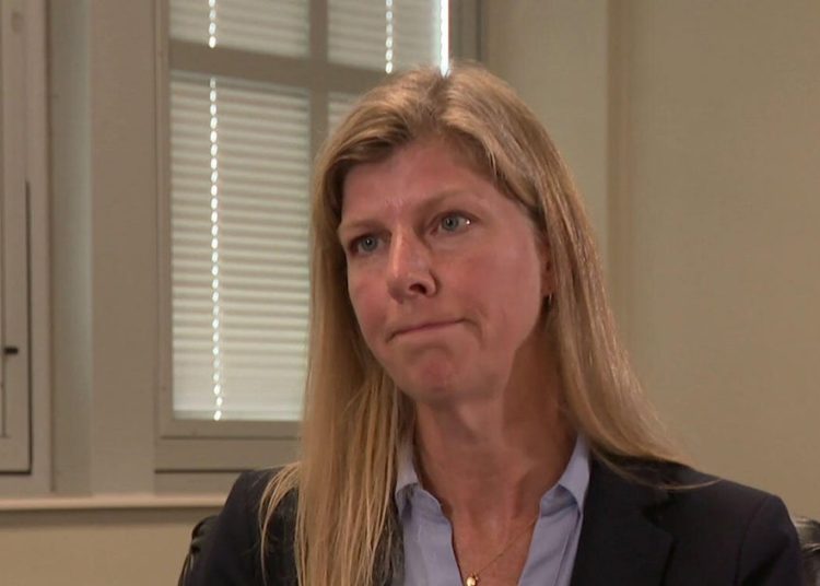 Hospitals seek exemption from new $100,000 visa fee: “We cannot afford that”