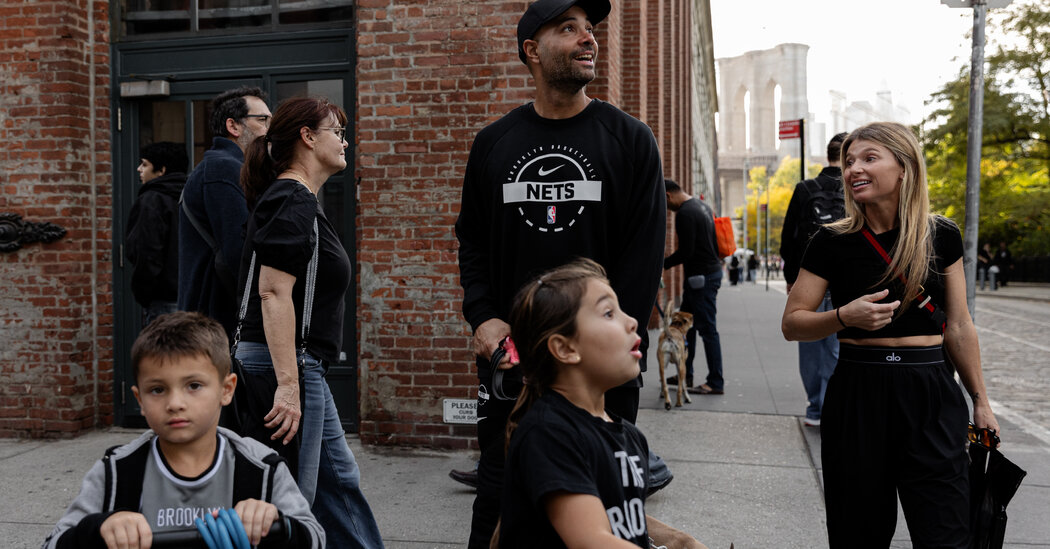 How Jordi Fernández, the Brooklyn Nets Coach, Spends an N.B.A. Off Day