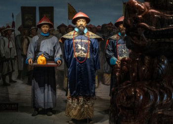 How the 19th-Century Opium War Shapes Xi’s Trade Clash With Trump