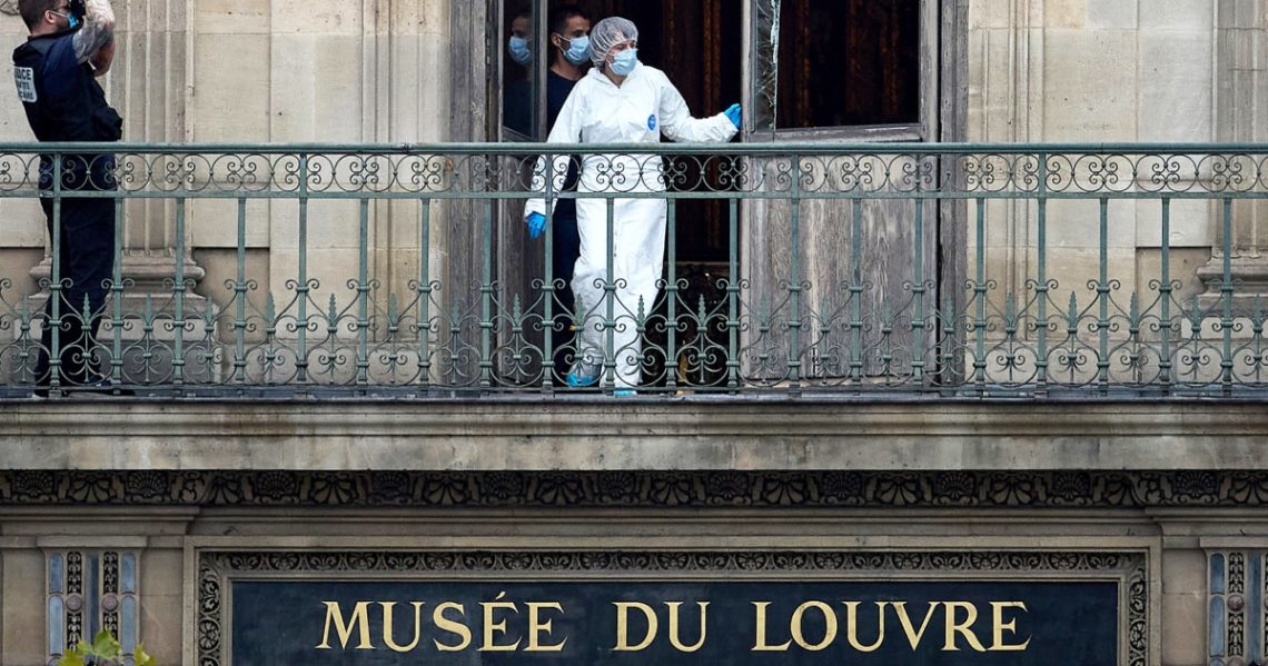 How thieves took 7 minutes to steal crown jewels