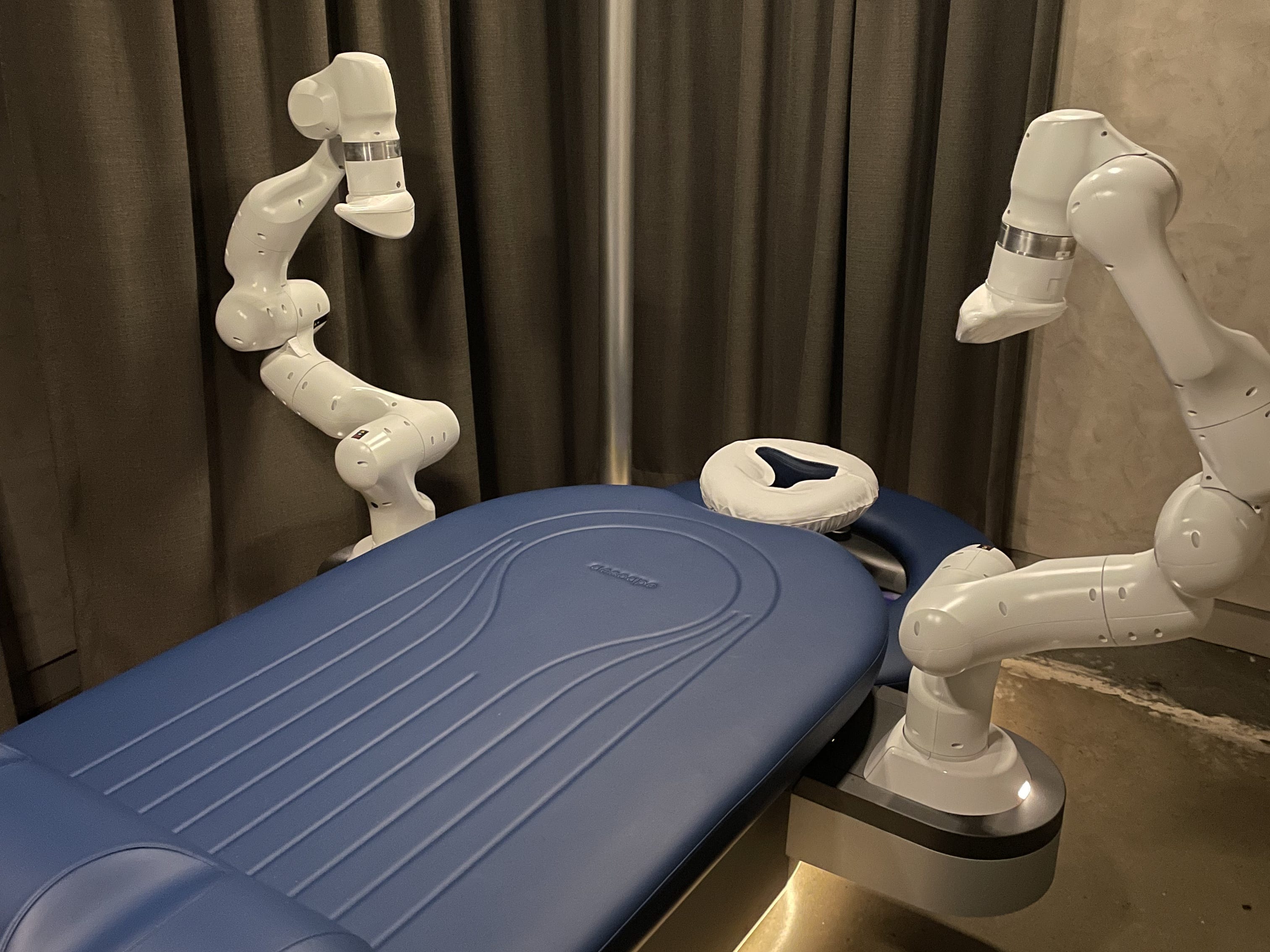 AI Massage table 2