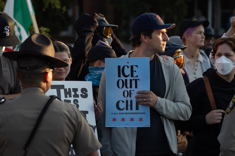 Anti-ICE protestors in Chicago