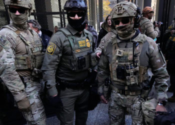 Illinois lawmakers approve ban on immigration arrests near courthouses