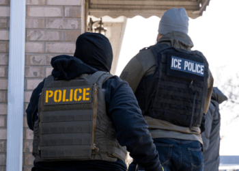 Illinois lawmakers pass bill banning ICE immigration arrests near courthouses
