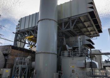 In controversial move, LADWP says it will shift its largest gas power plant to hydrogen