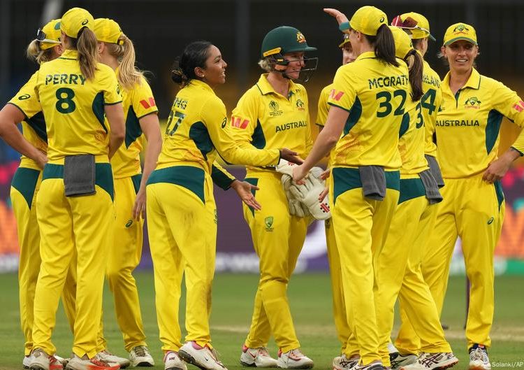 India arrests man for touching Australian women cricketers