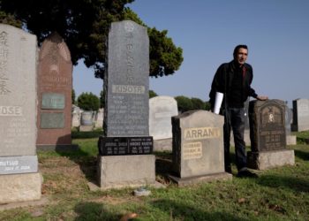 Inside Evergreen Cemetery with Boyle Heights’ resident historian, the Barrio Boychik
