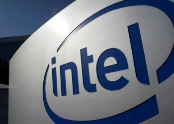 Intel posts profit even as it struggles to regain market share