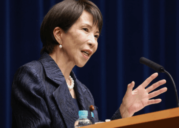 Japan’s First Female Prime Minister Inherits a Shaky Office