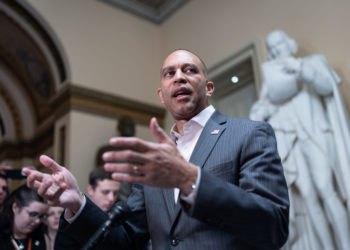 Jeffries backs Mamdani for NYC mayor months after primary