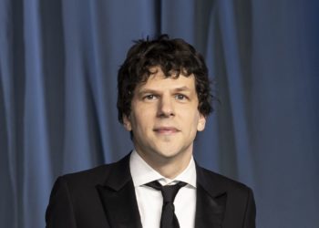 Jesse Eisenberg Is Donating a Kidney to A Stranger