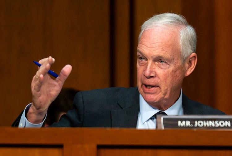 Key GOP senator offers proposal to pay essential and furloughed workers during shutdown