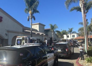 Knife-wielding suspect shot and killed inside a Ralphs grocery store in Santa Barbara