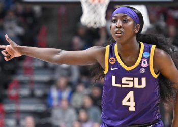 LSU women’s basketball star questions gov’s push for school to erect statue of Charlie Kirk