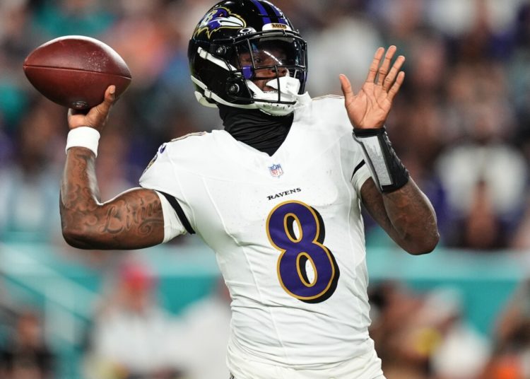 Lamar Jackson torches Miami with 4 TD passes in return from injury and Ravens rout Dolphins 28-6