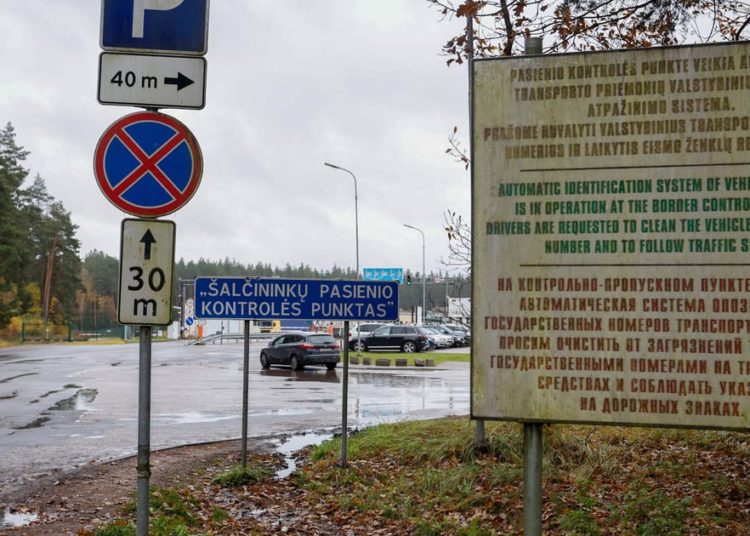 Lithuania suspends air traffic over capital due to balloons