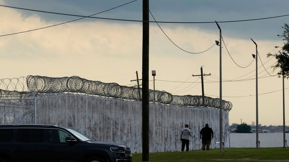 Man deported to Laos despite court ordering blocking his removal, attorneys say