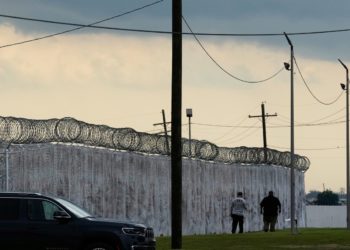 Man deported to Laos despite court ordering blocking his removal, attorneys say