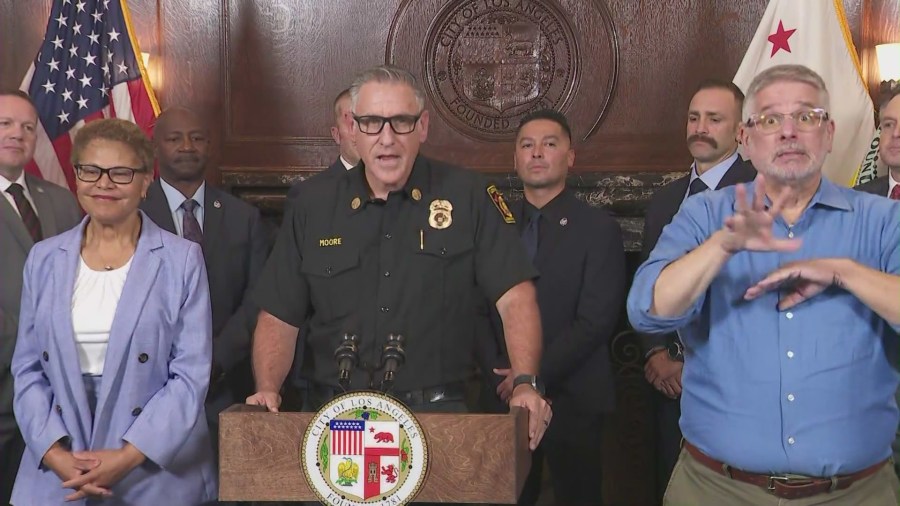 Mayor Bass appoints new Los Angeles Fire Department Chief