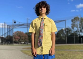 Meet Long Island freshman cross country star who works out in dress shirts