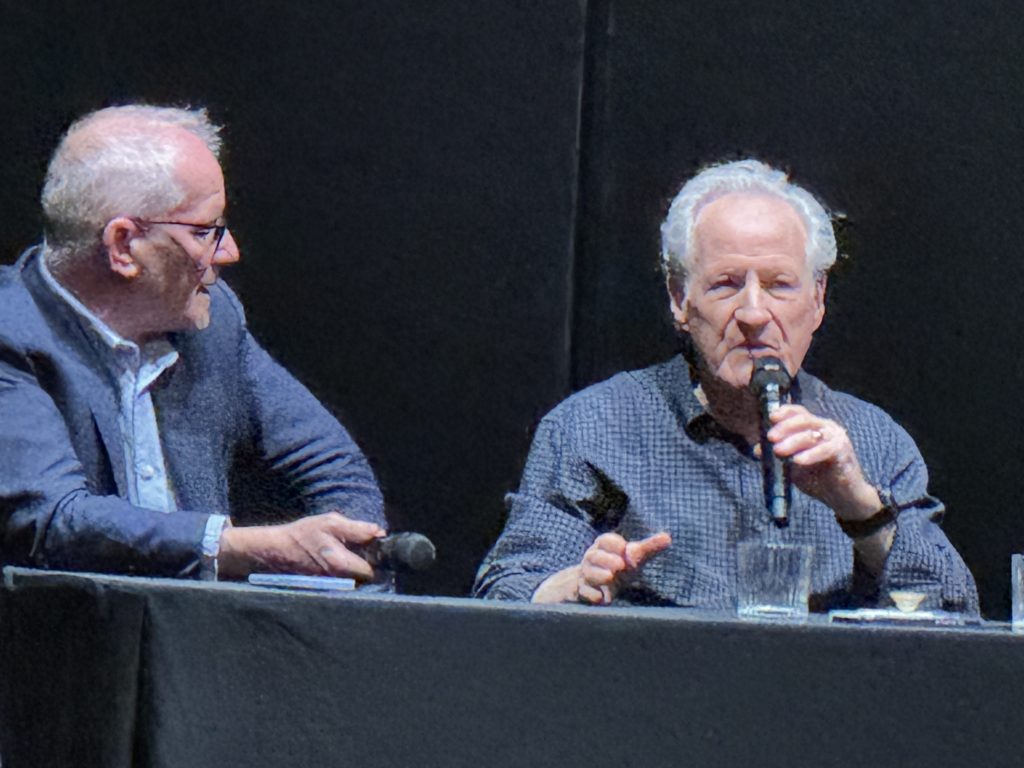 Michael Mann Says Scott Cooper Set To Direct Western Project ‘Comanche’ & Confirms Hopes To Shoot ‘Heat 2’ In 2026 – Lumière Festival