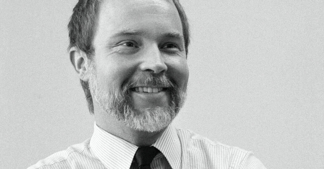 Michael McKee, Fervent Advocate for Tenants’ Rights, Dies at 85