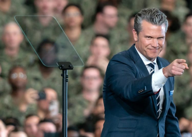 “No Beardos”: Pete Hegseth Refuses to Meet Any Troops With Beards