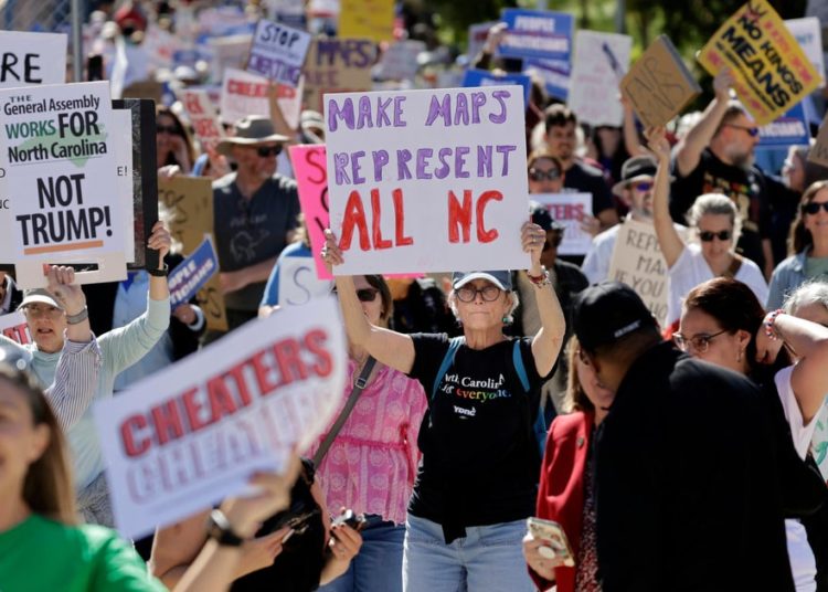North Carolina legislature passes new congressional map